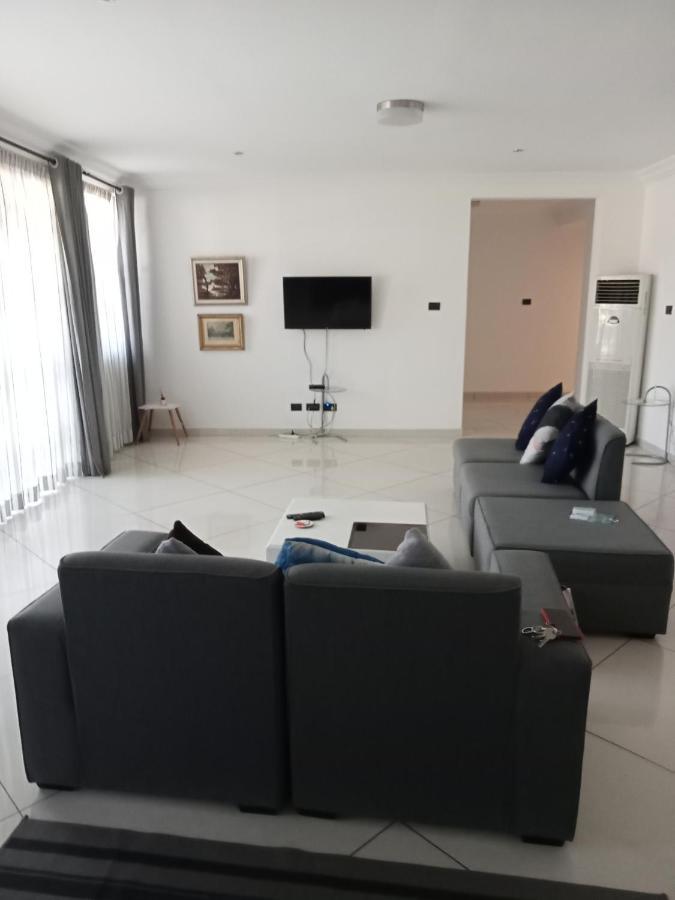Tricia'S Place - One Family At A Time Apartment Accra Exterior photo